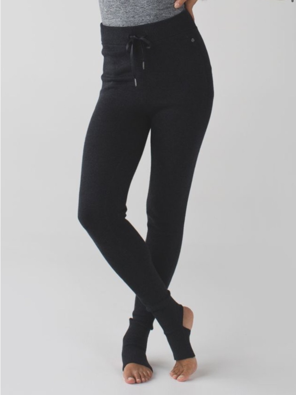 Lululemon Sweet Savasana Sweater Pant Size 4